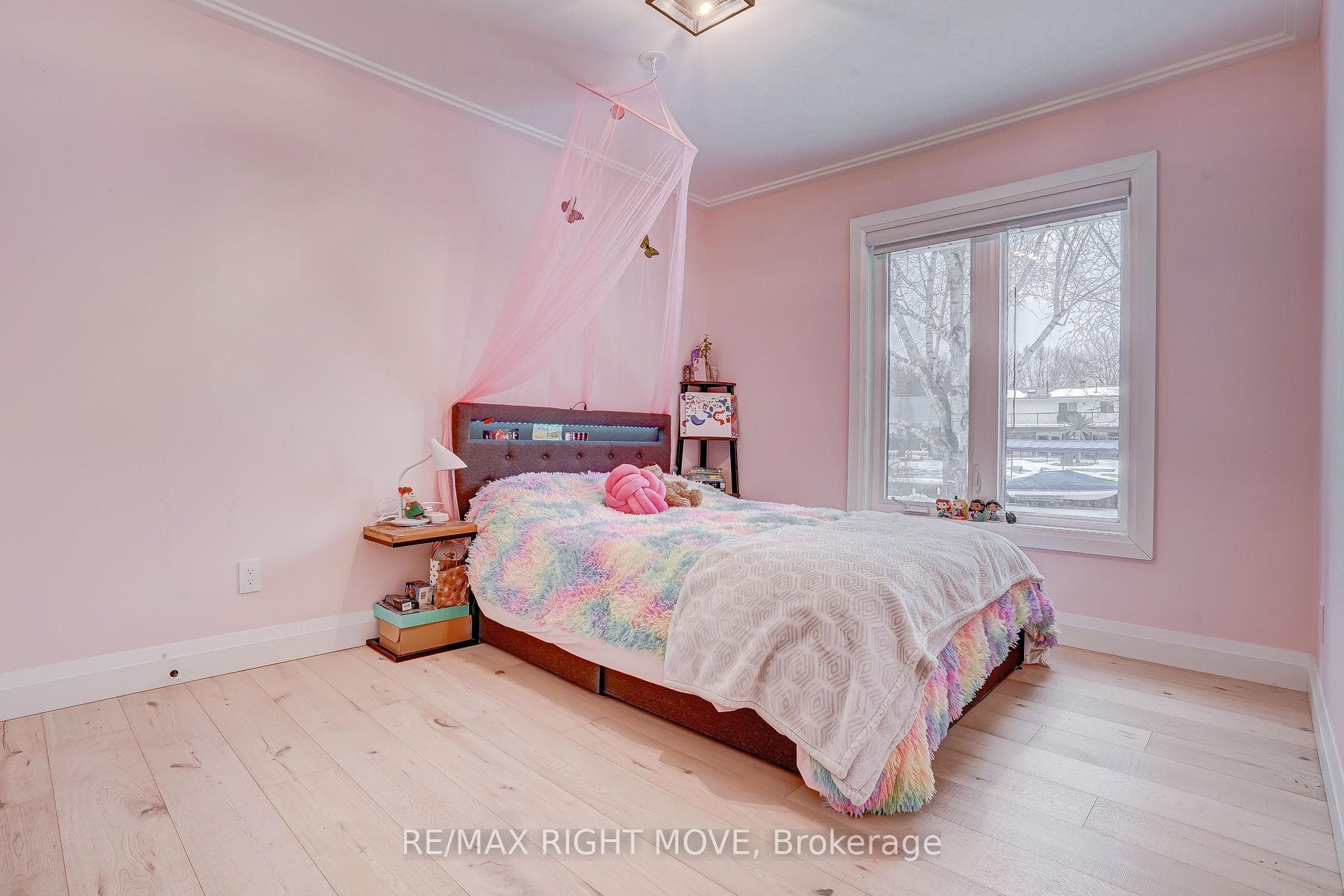 2624 Westshore Crescent photo 15
