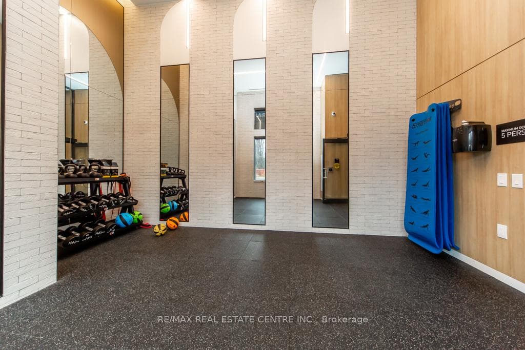 2088 James Street Unit 610 photo 30