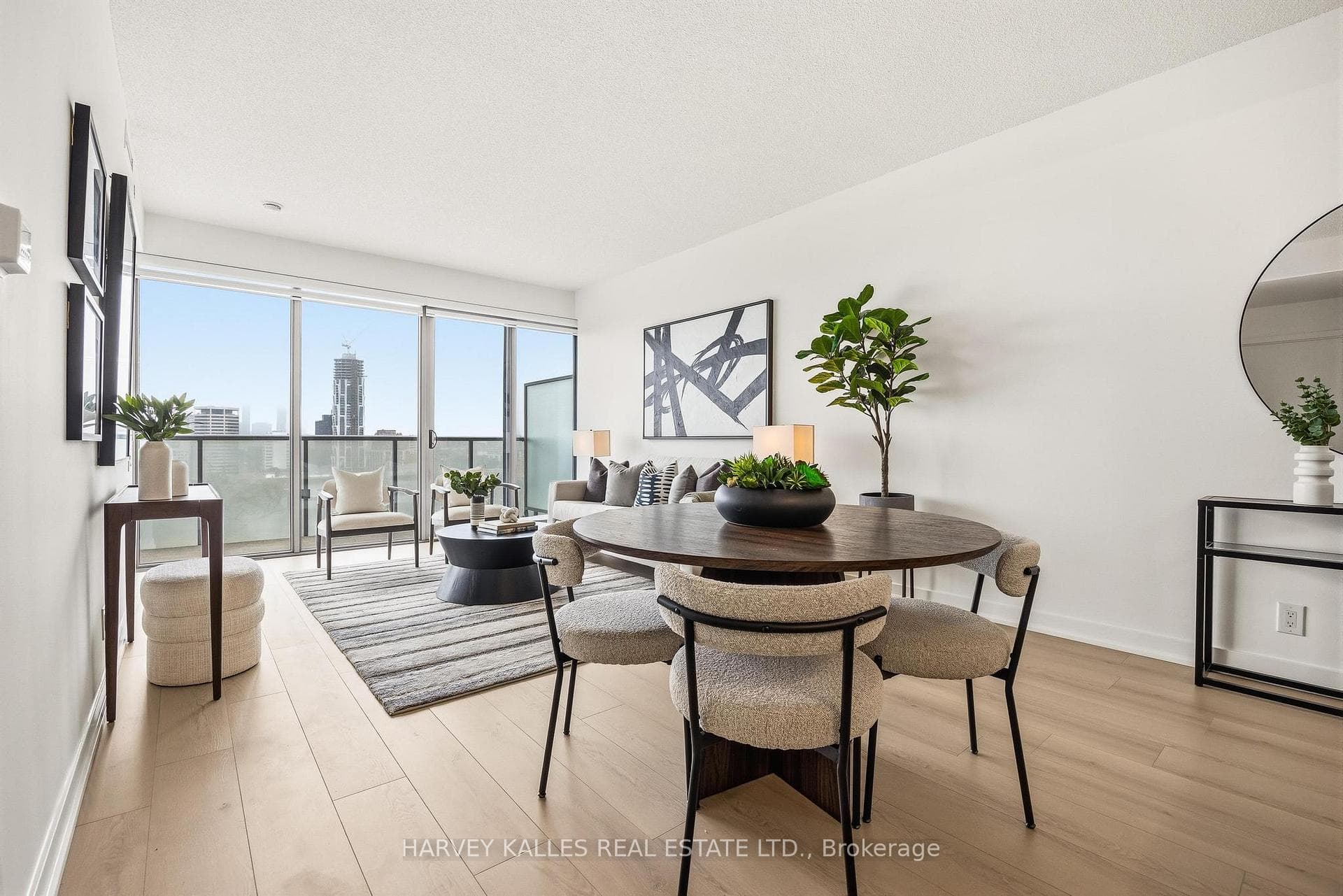 1815 Yonge Street Unit 1501 photo 14