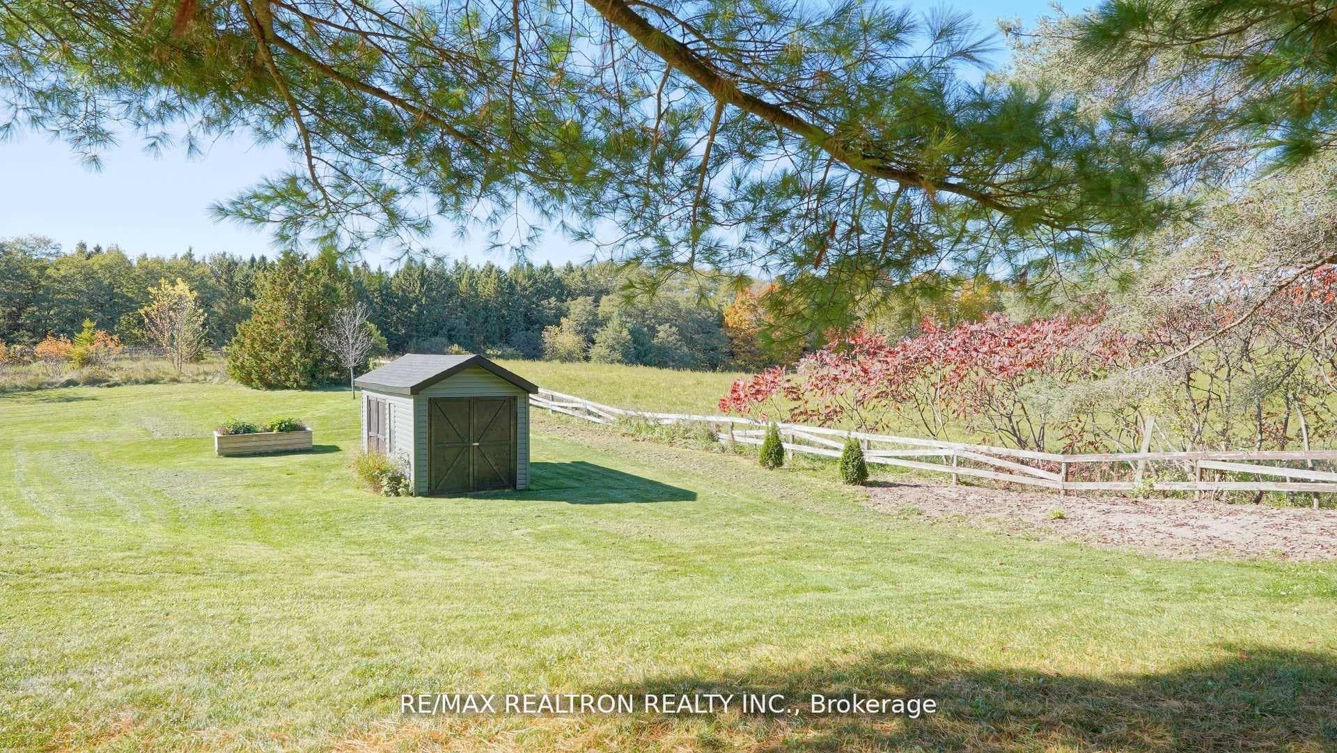 240 Webb Road photo 42