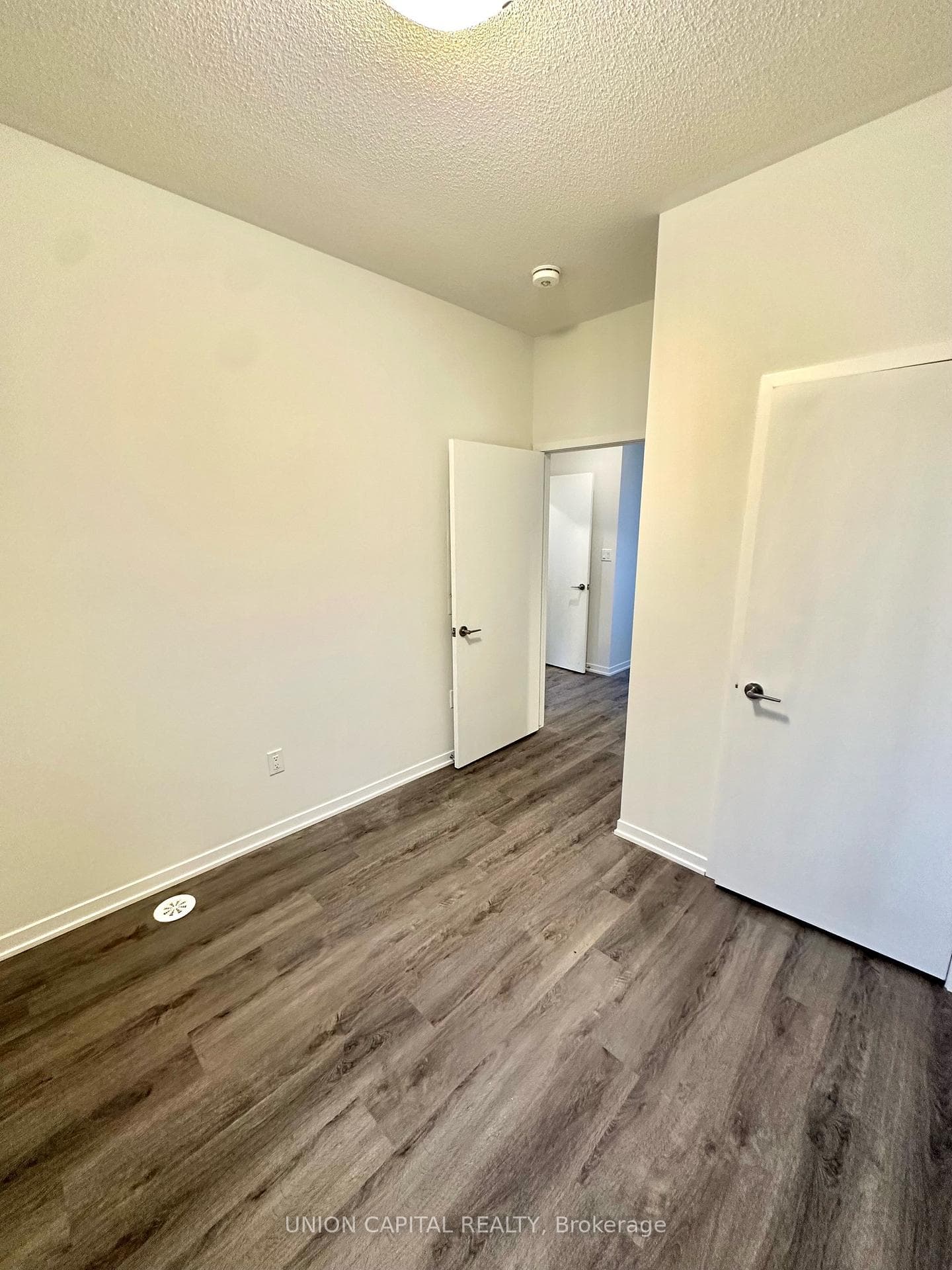 31 Mable Smith Way photo 9