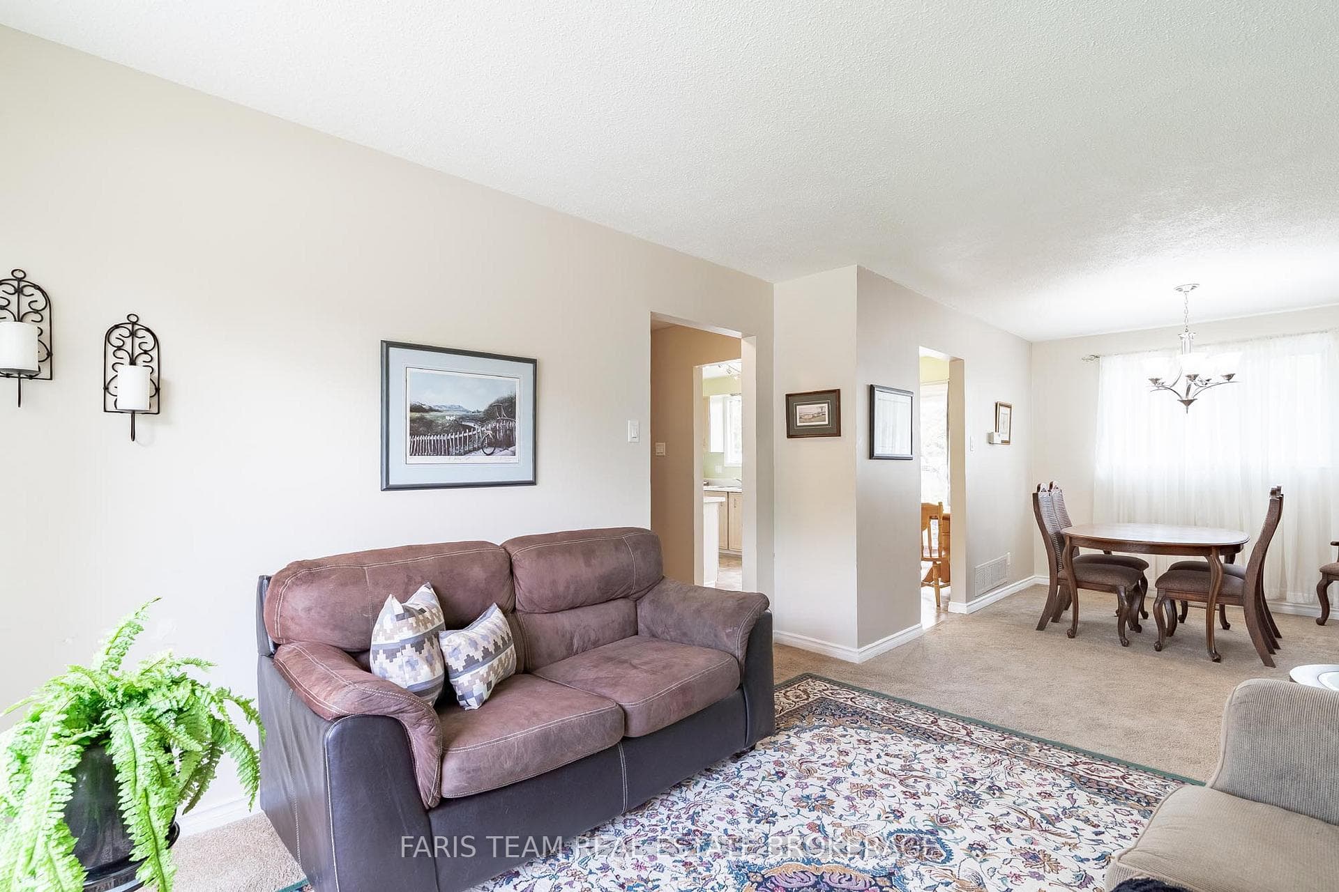 231 Chaingate Drive photo 14