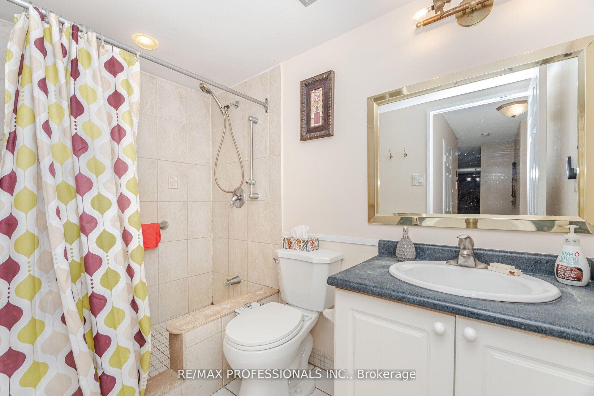 4 Kings Cross Road Unit 1109 photo 22