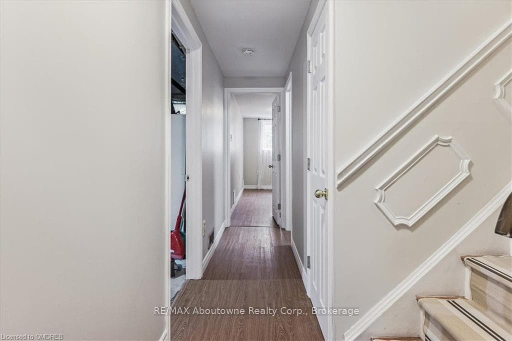 601 SHERATON Road photo 31