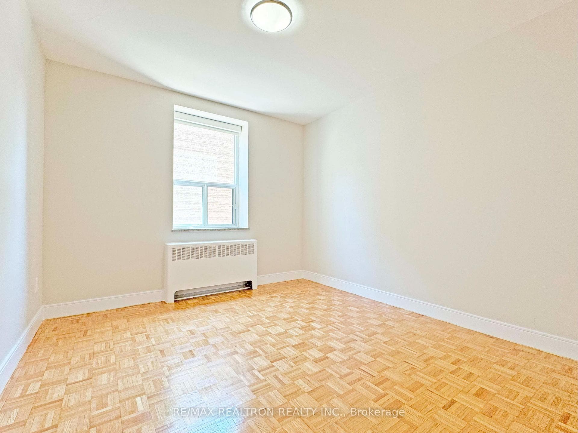 1291 Bayview Avenue Unit 603 photo 10
