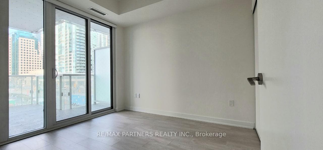 15 Queens Quay Unit 219 photo 15