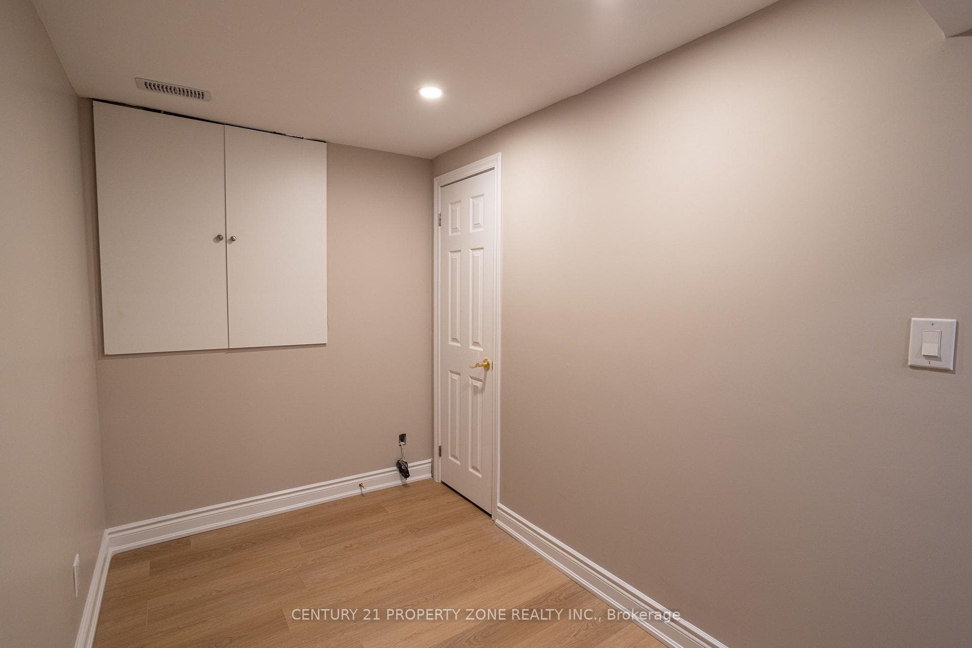 2686 Ambercroft Trail photo 10