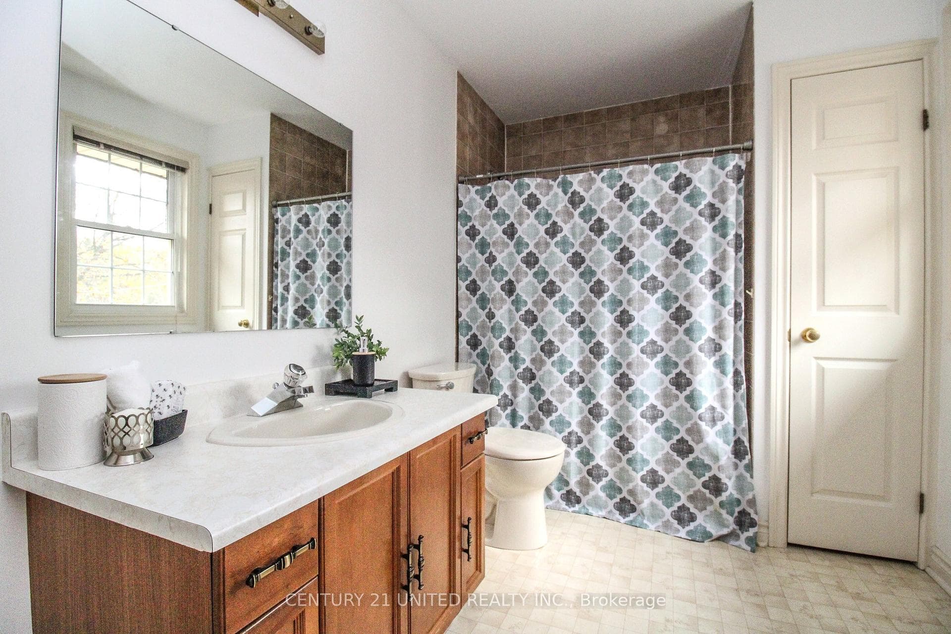 220 Ridgewood Road photo 29