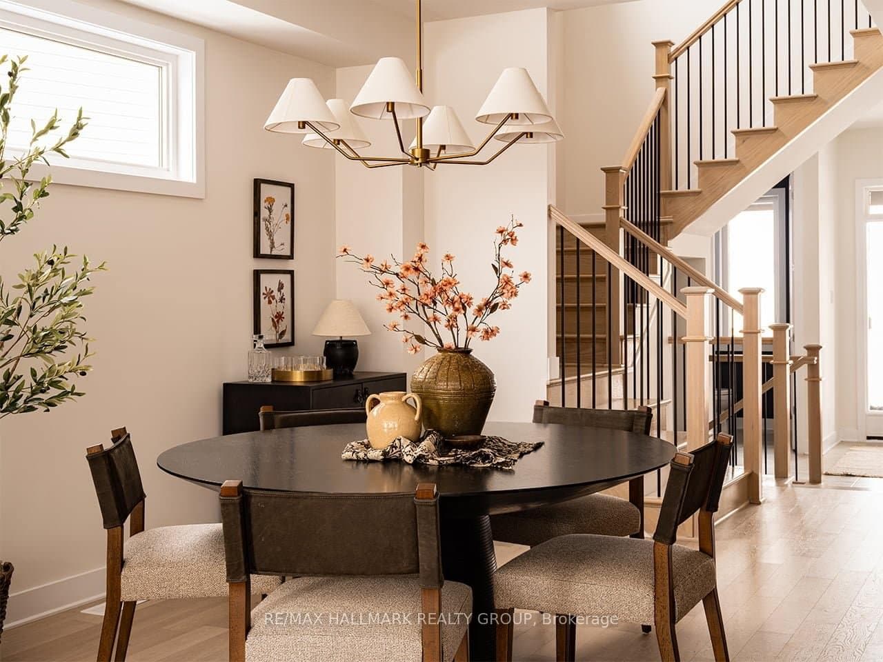616 Persimmon Way photo 3