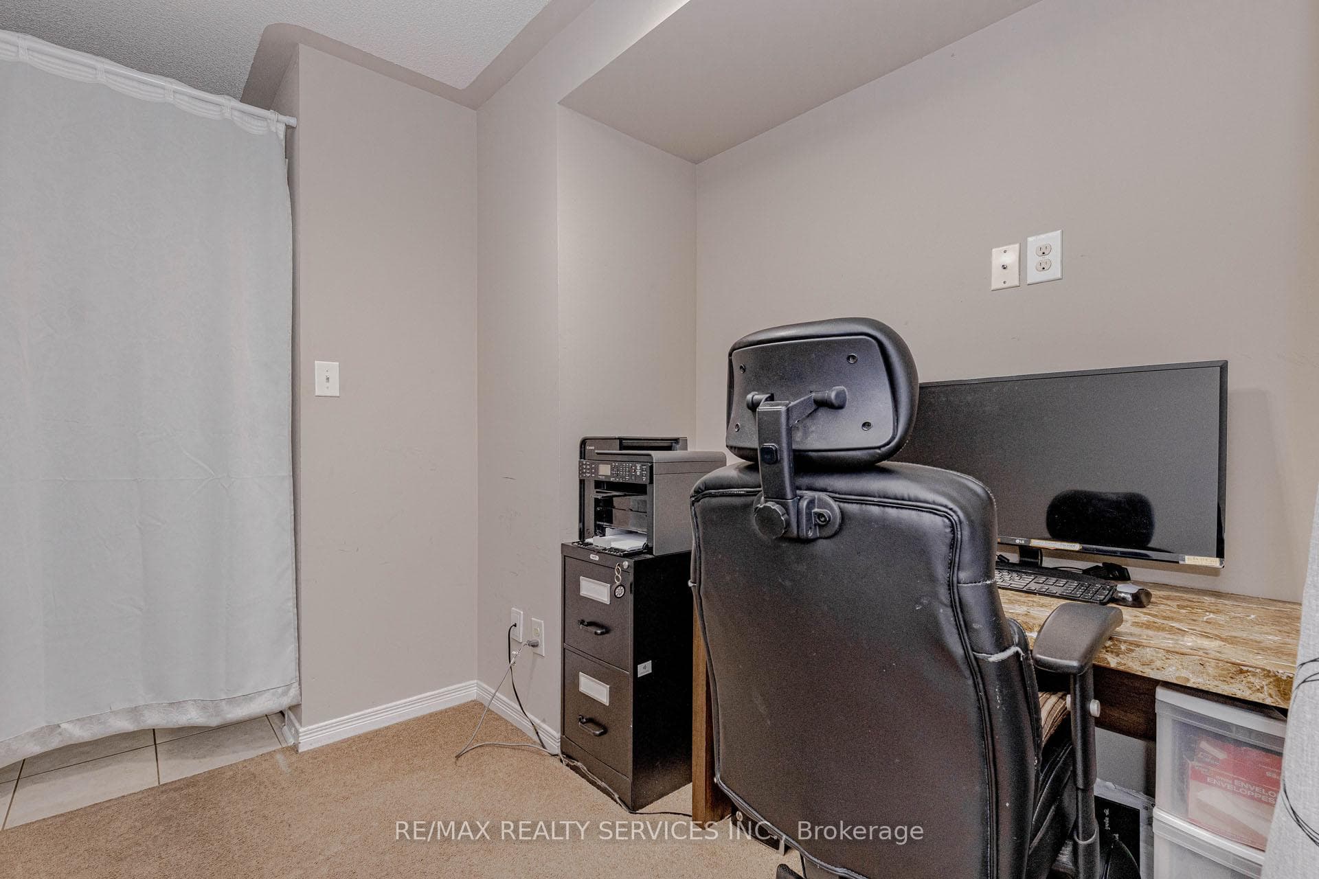 47 Curran Hall Crescent photo 4