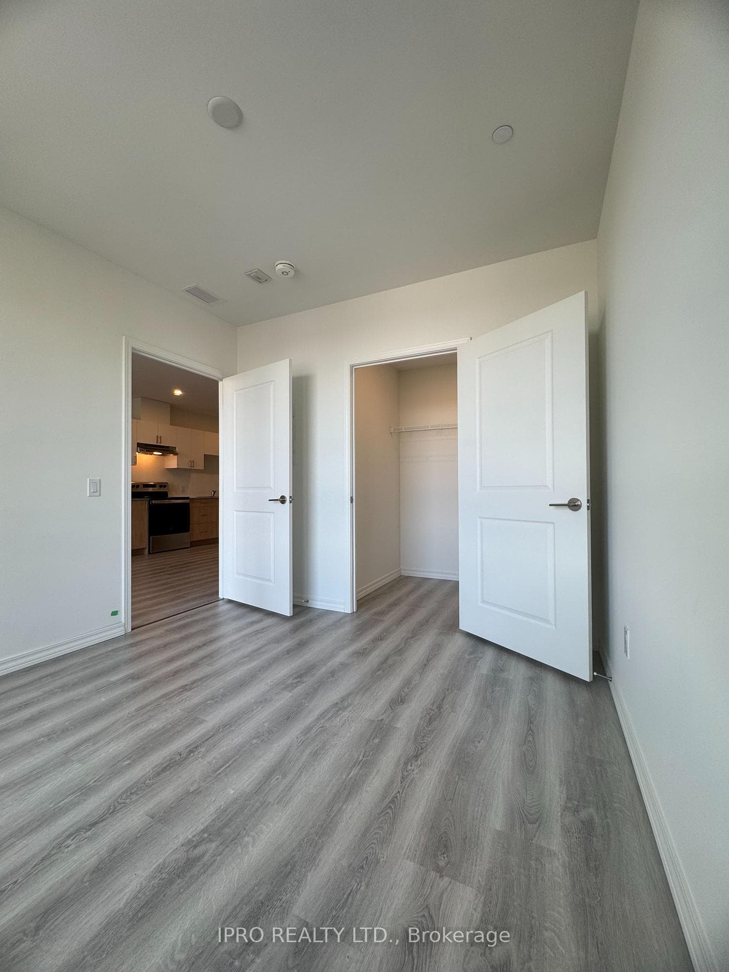 191 Elmira Road Unit 615 photo 5