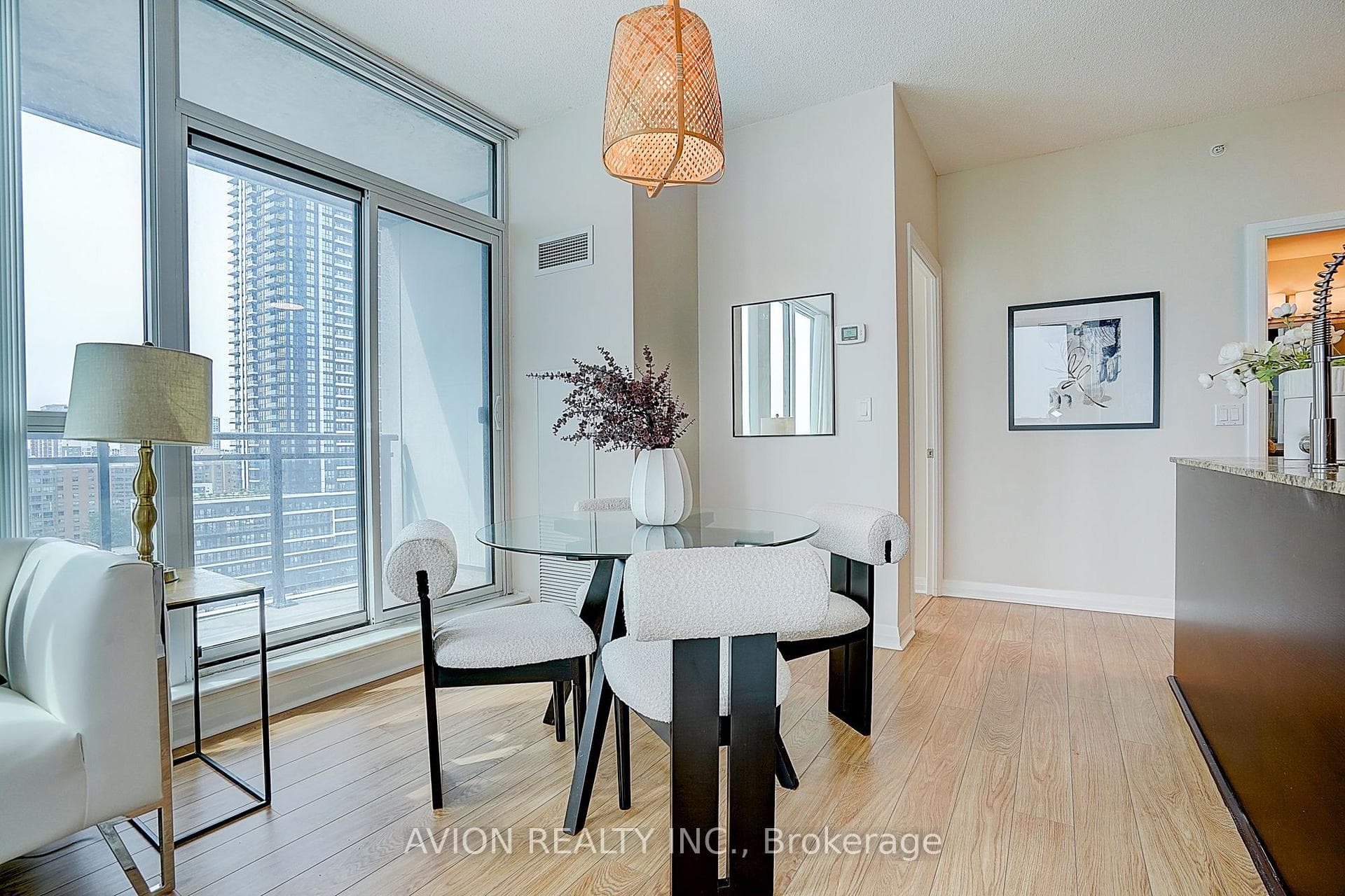 55 Eglinton Avenue Unit 1202 photo 18