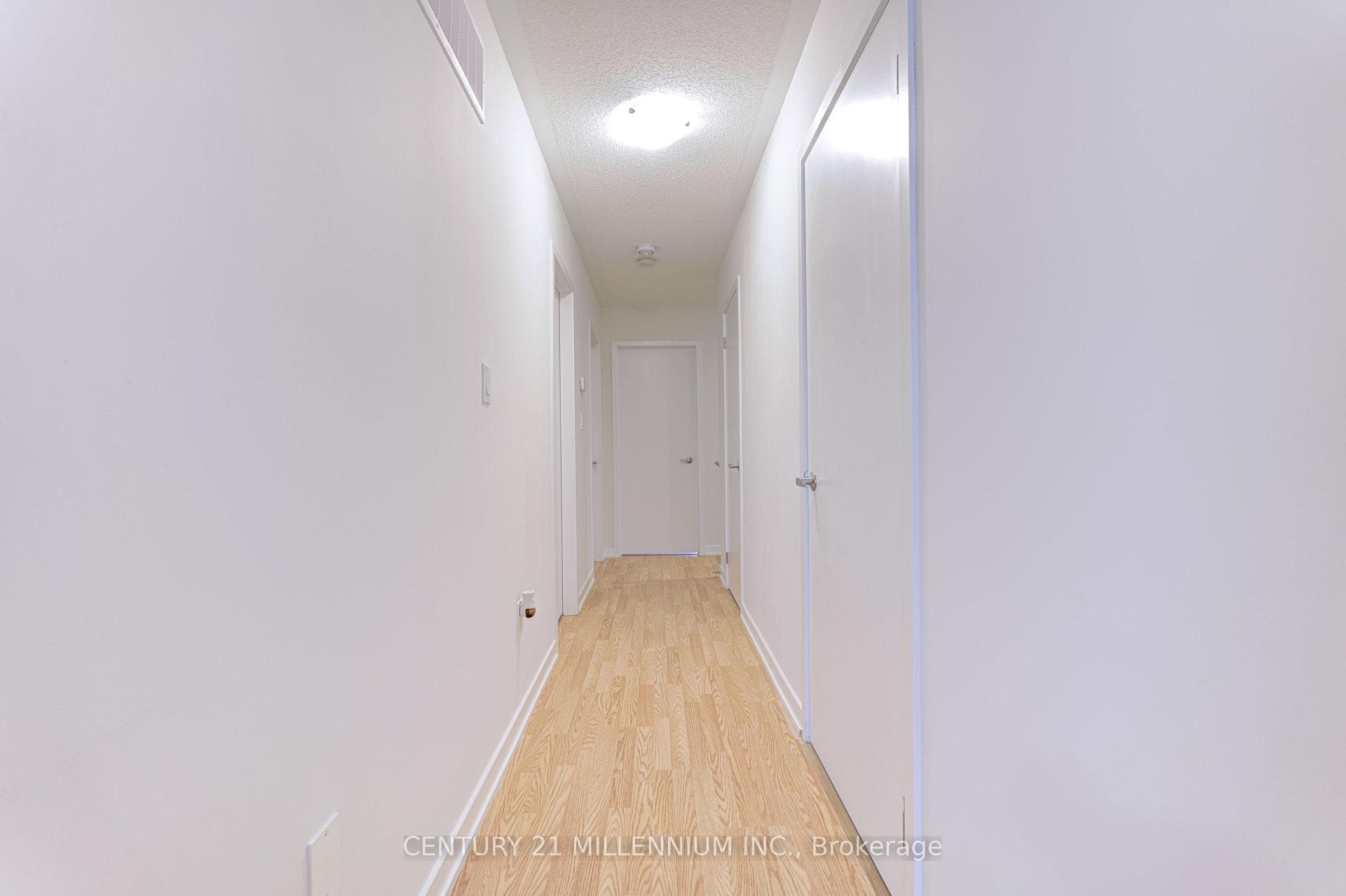 25 Lambert Lane photo 30