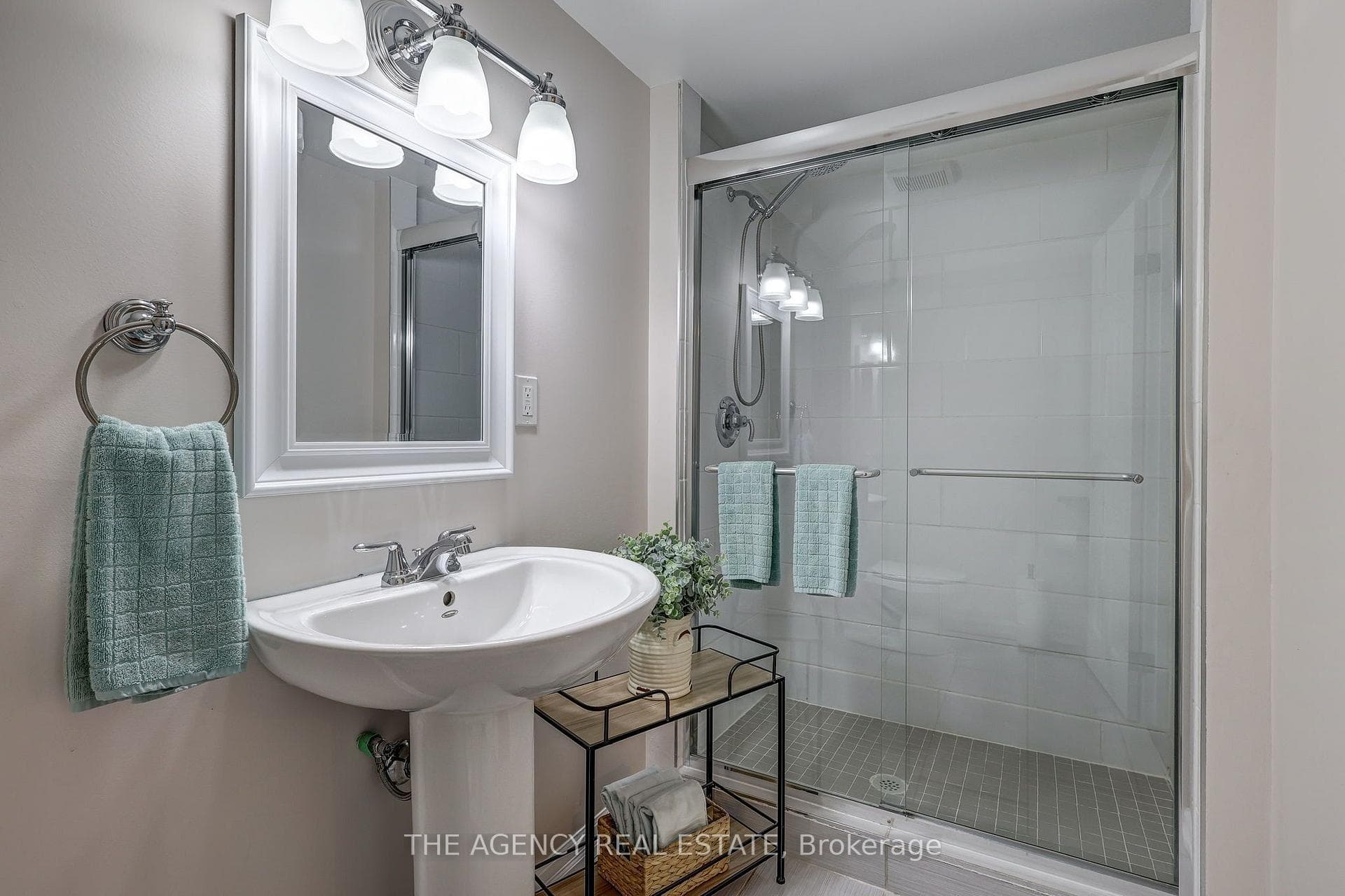 84 Adswood Road photo 27