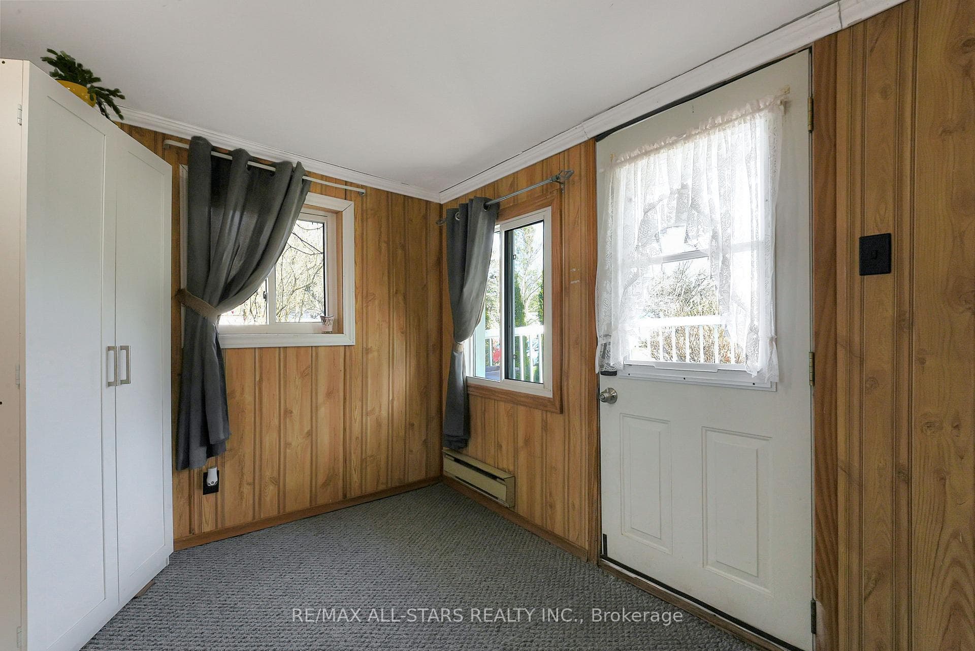 21 Park Crescent photo 6