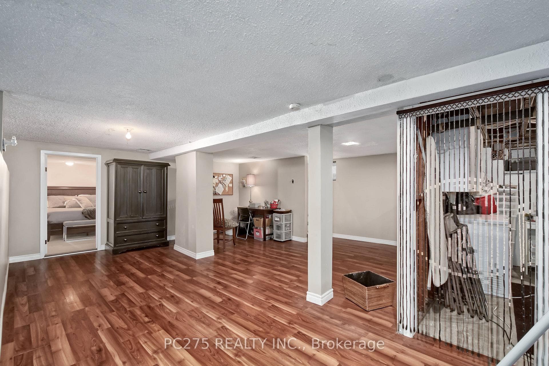 77 Elm Street photo 26