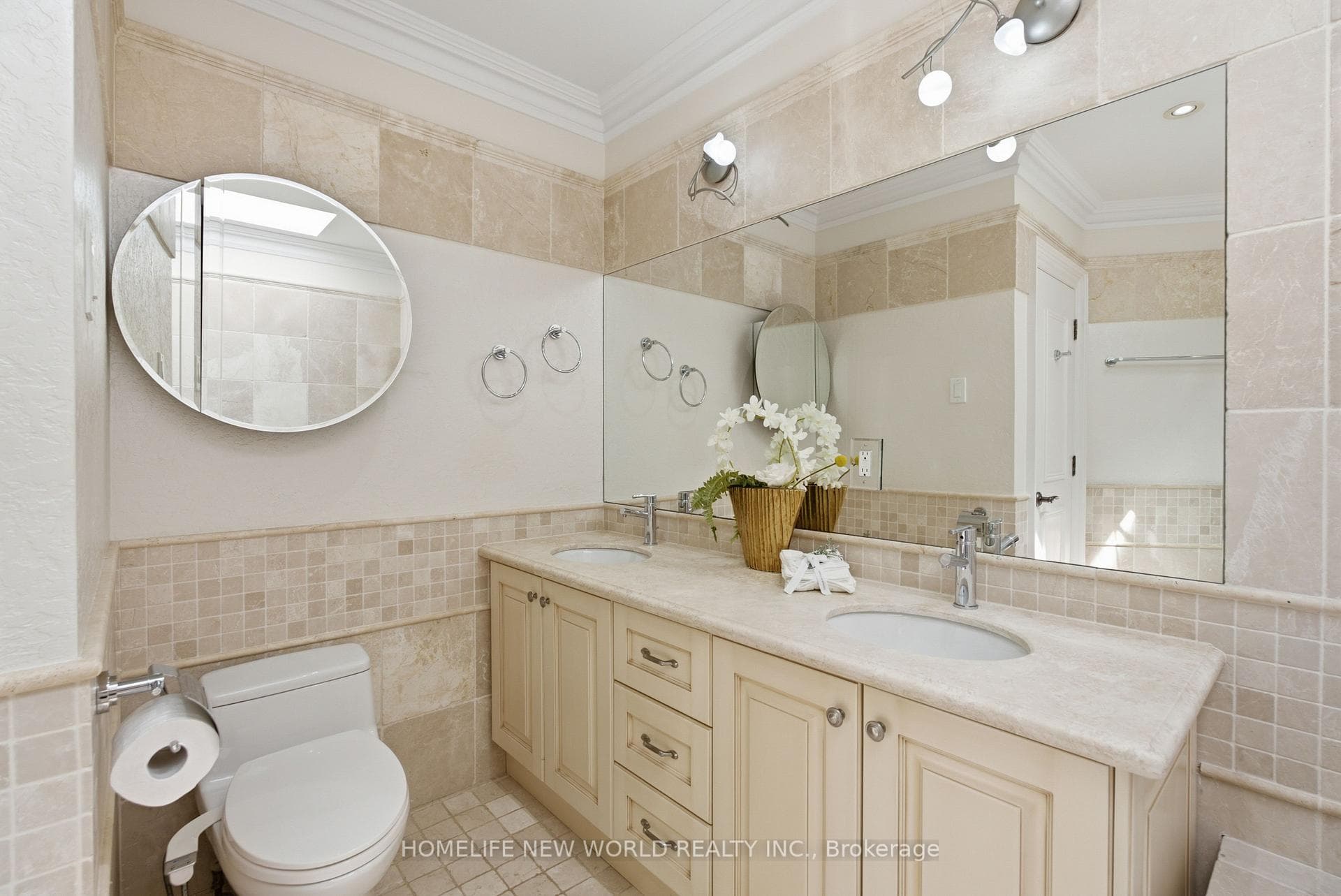 412 Deloraine Avenue photo 26