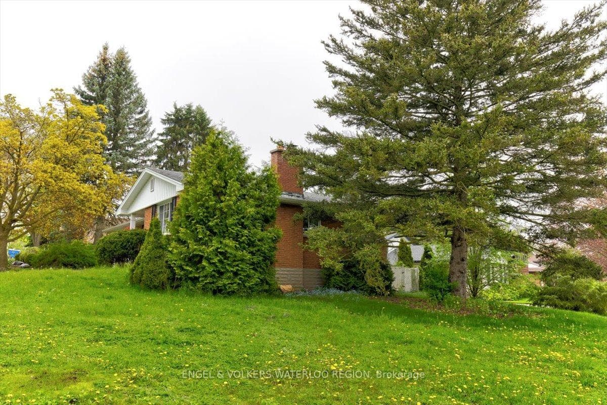 32 Grant Street photo 7