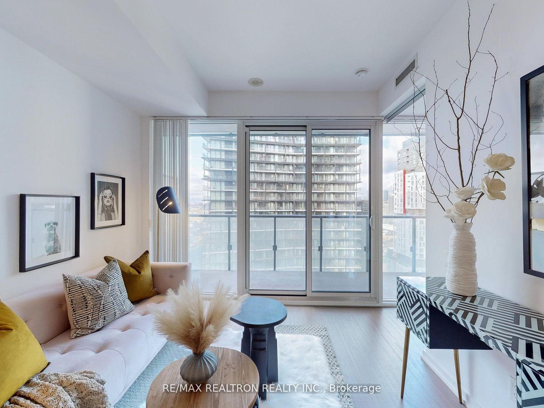 101 Peter Street Unit 3001 photo 16