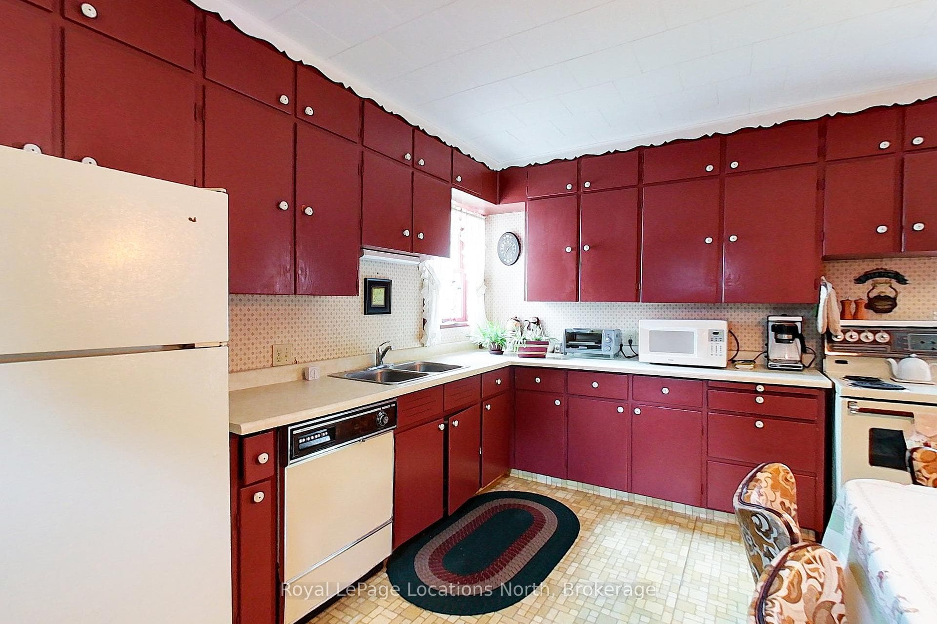 210 Cherry Street photo 28