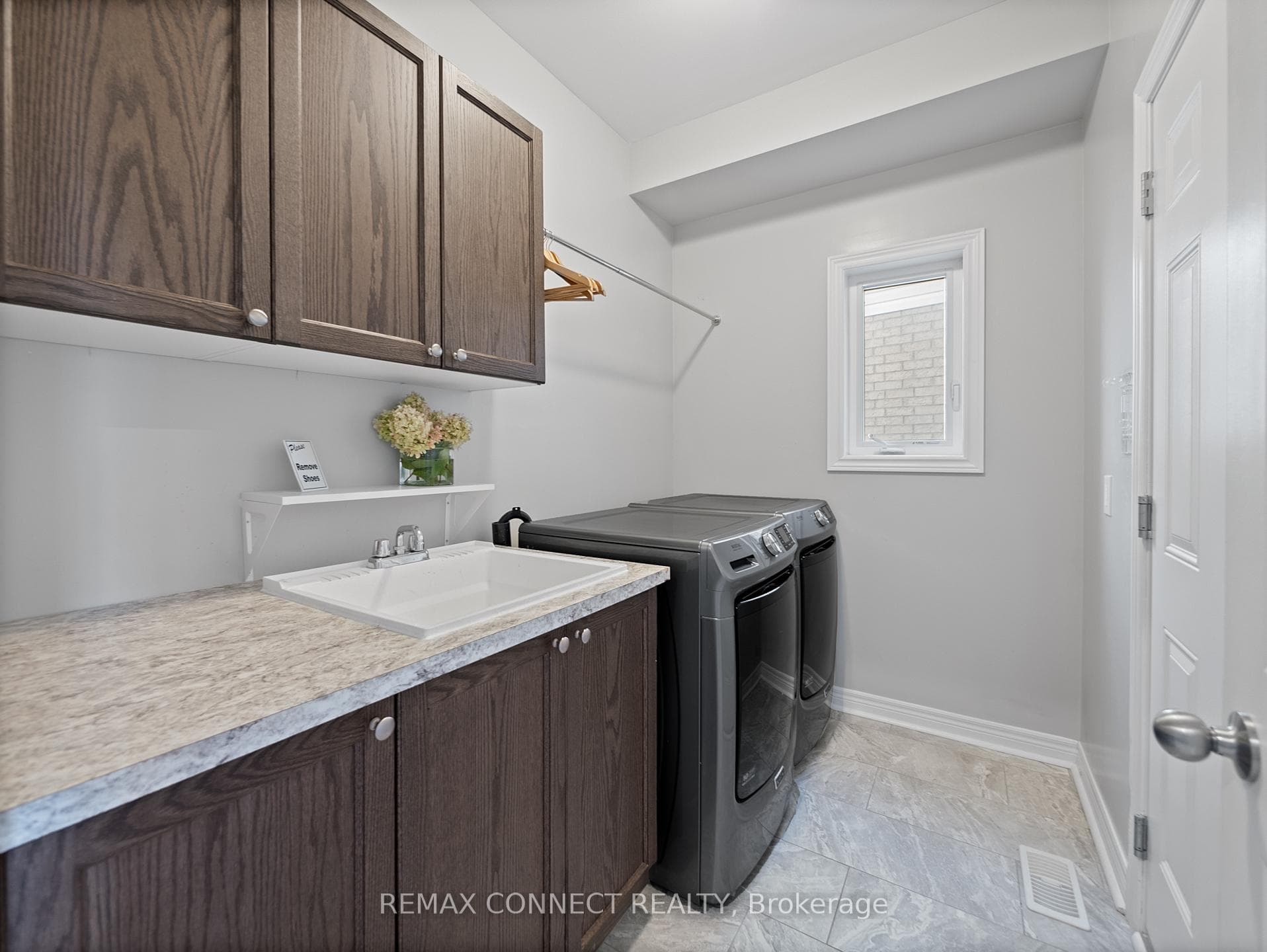 63 Jevons Drive photo 13