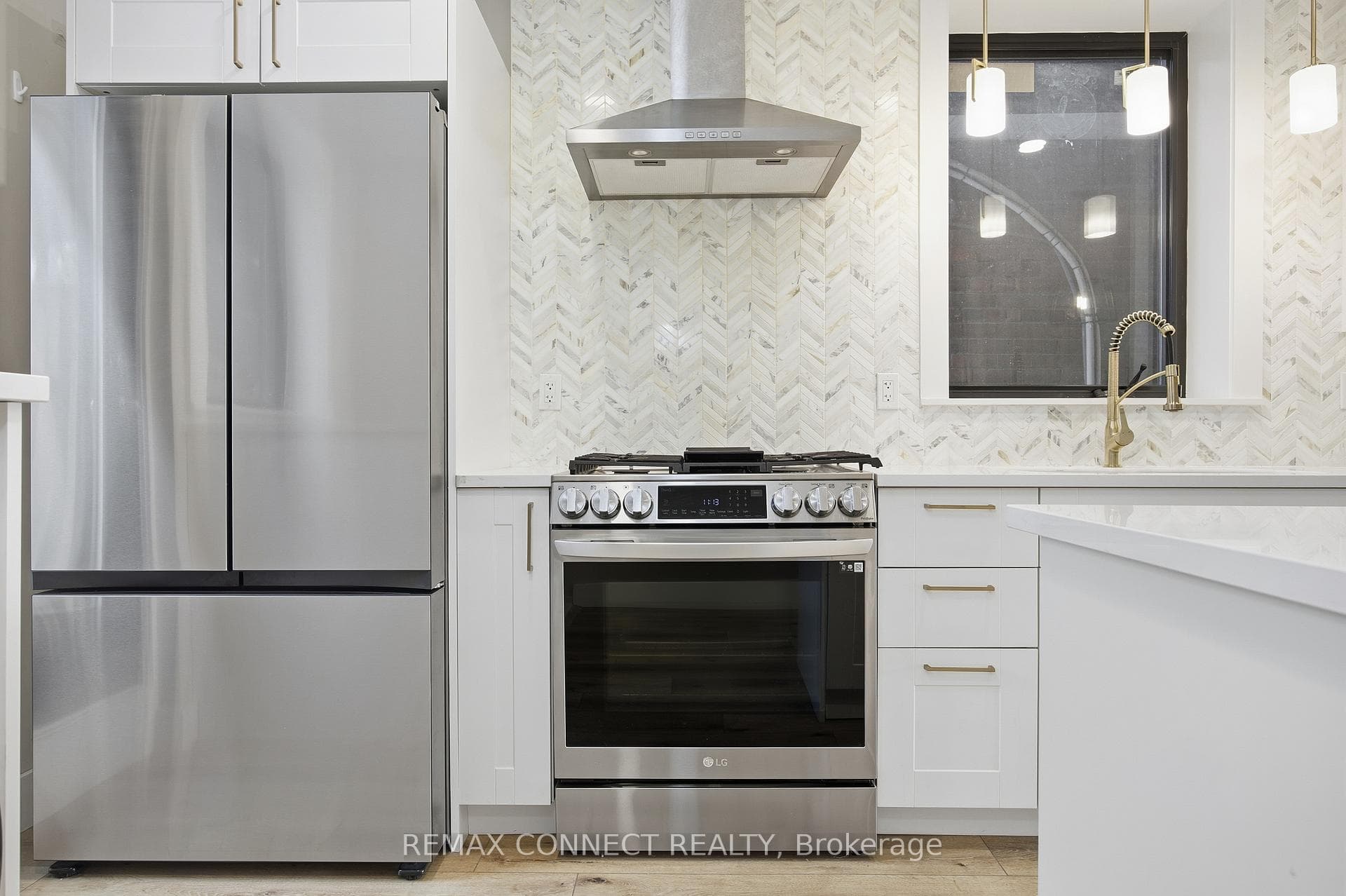 16 Rosemount Avenue photo 18