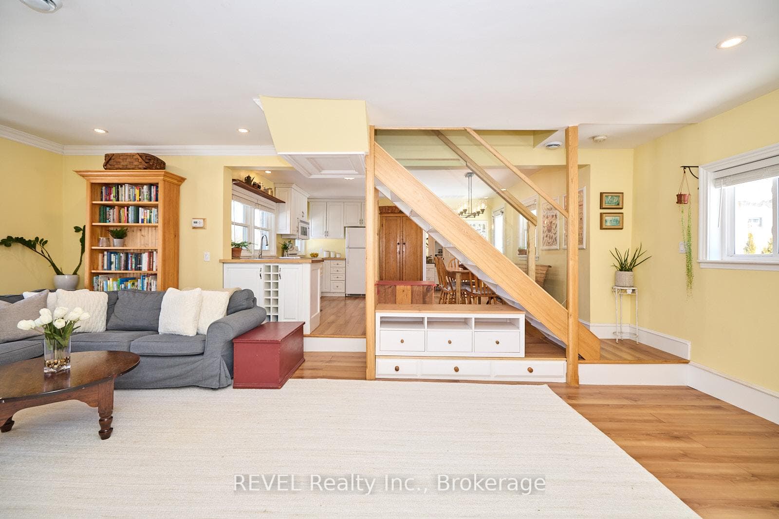 1819 Balfour Street photo 8