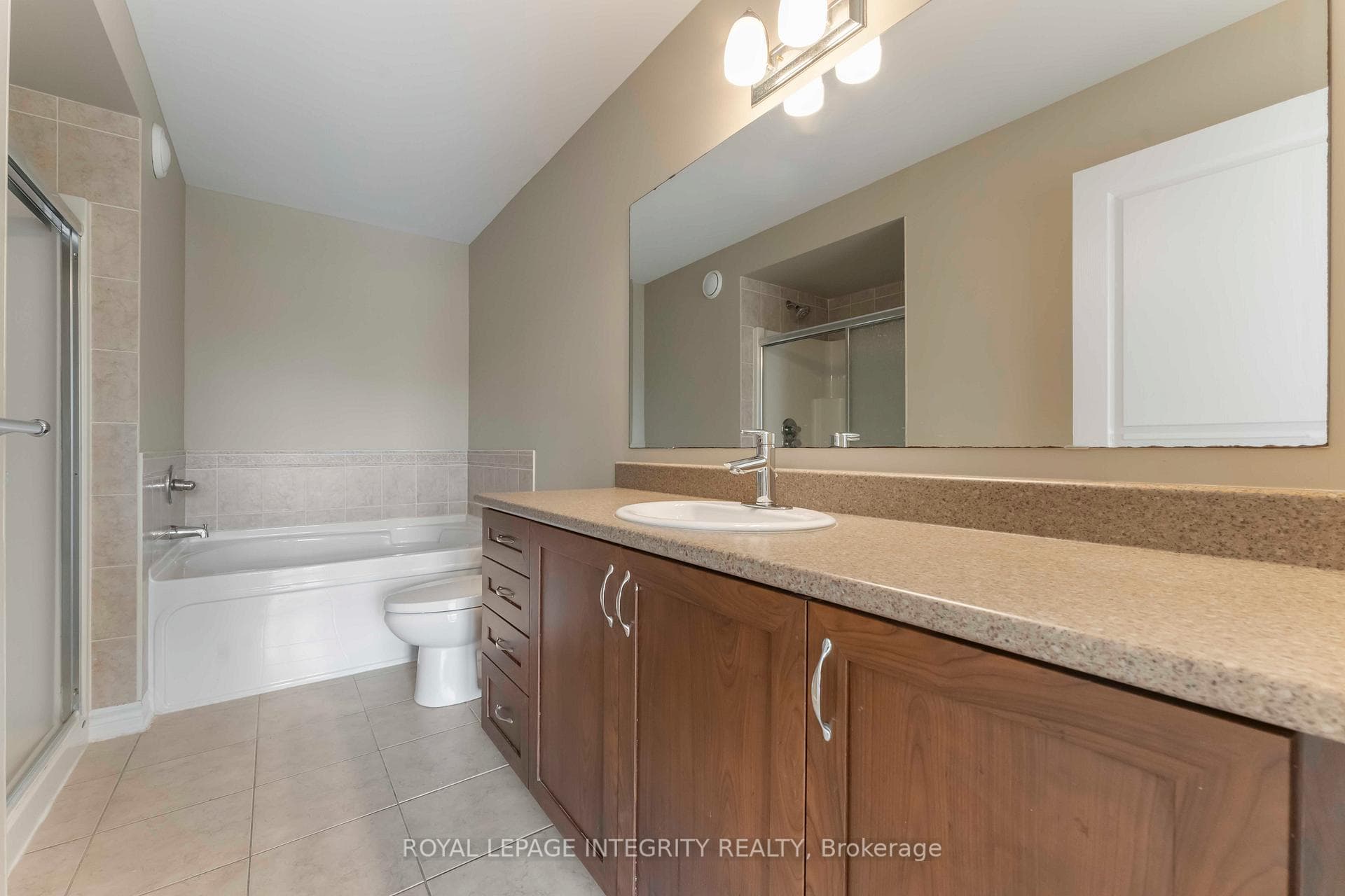 424 Cooks Mill Crescent photo 16
