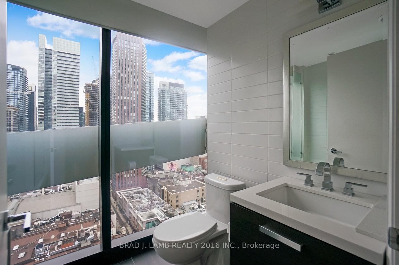 224 King Street Unit 2207 photo 9