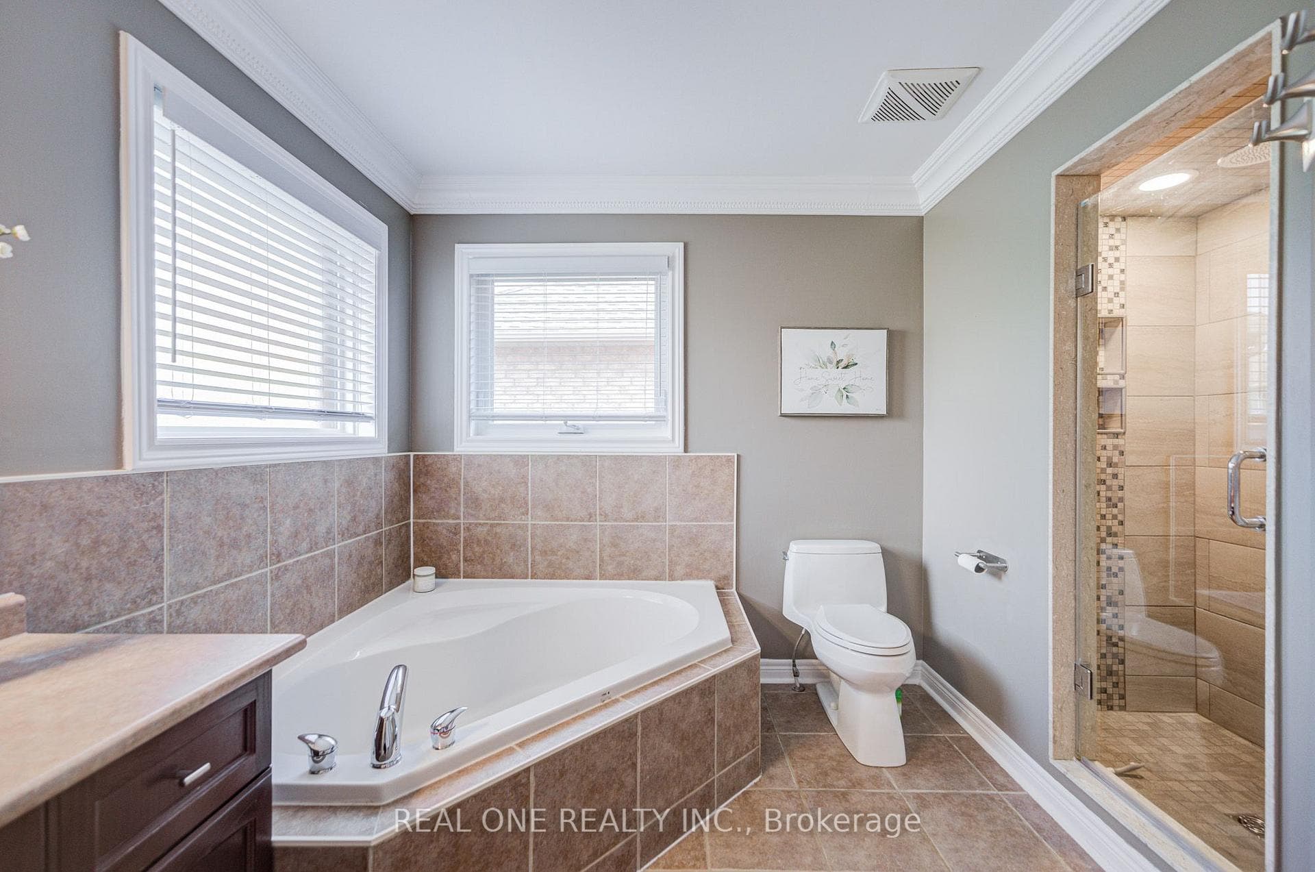 Master Ensuite With Upgraded Stand Shower