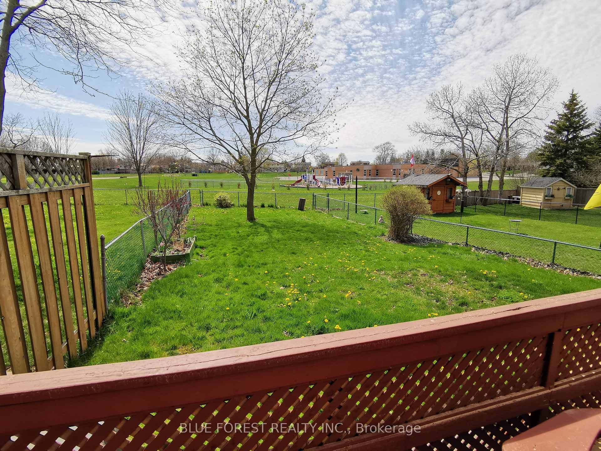 681 Galloway Crescent photo 28