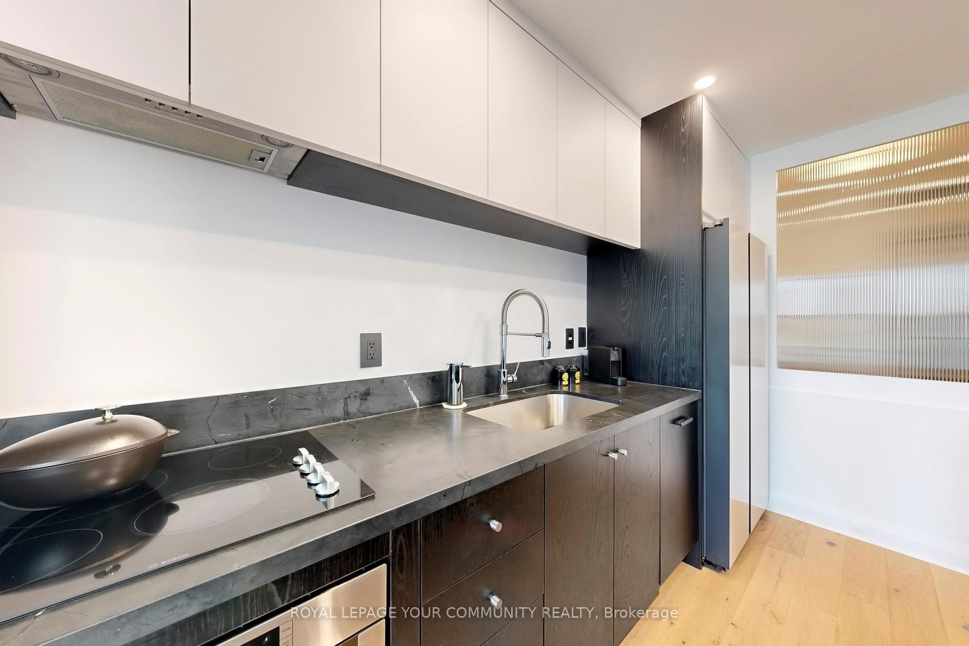 20 Scrivener Square Unit 905 photo 15