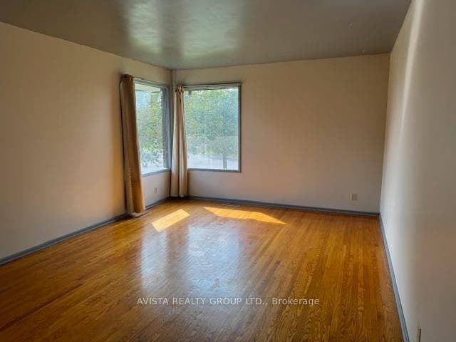 129 Spruce Court photo 9
