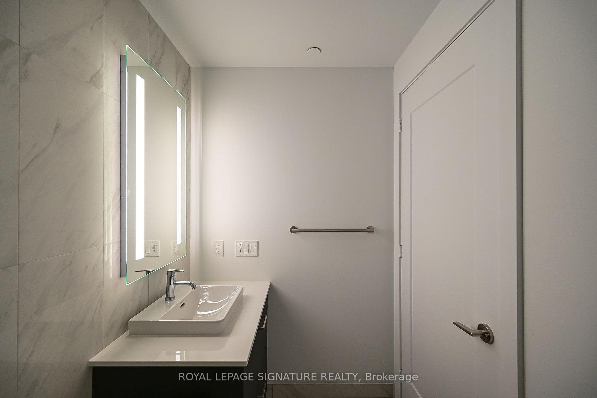 470 Front Street Unit 1604 photo 16