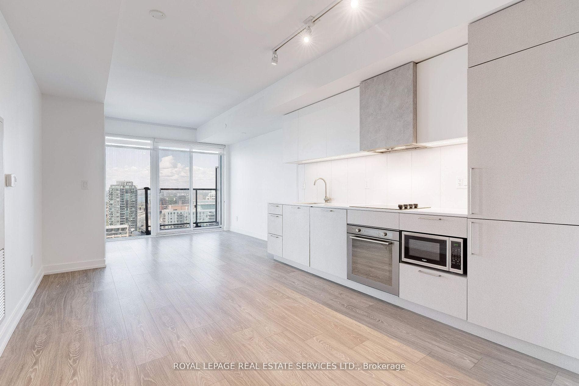 19 Western Battery Road Unit 3508 photo 9