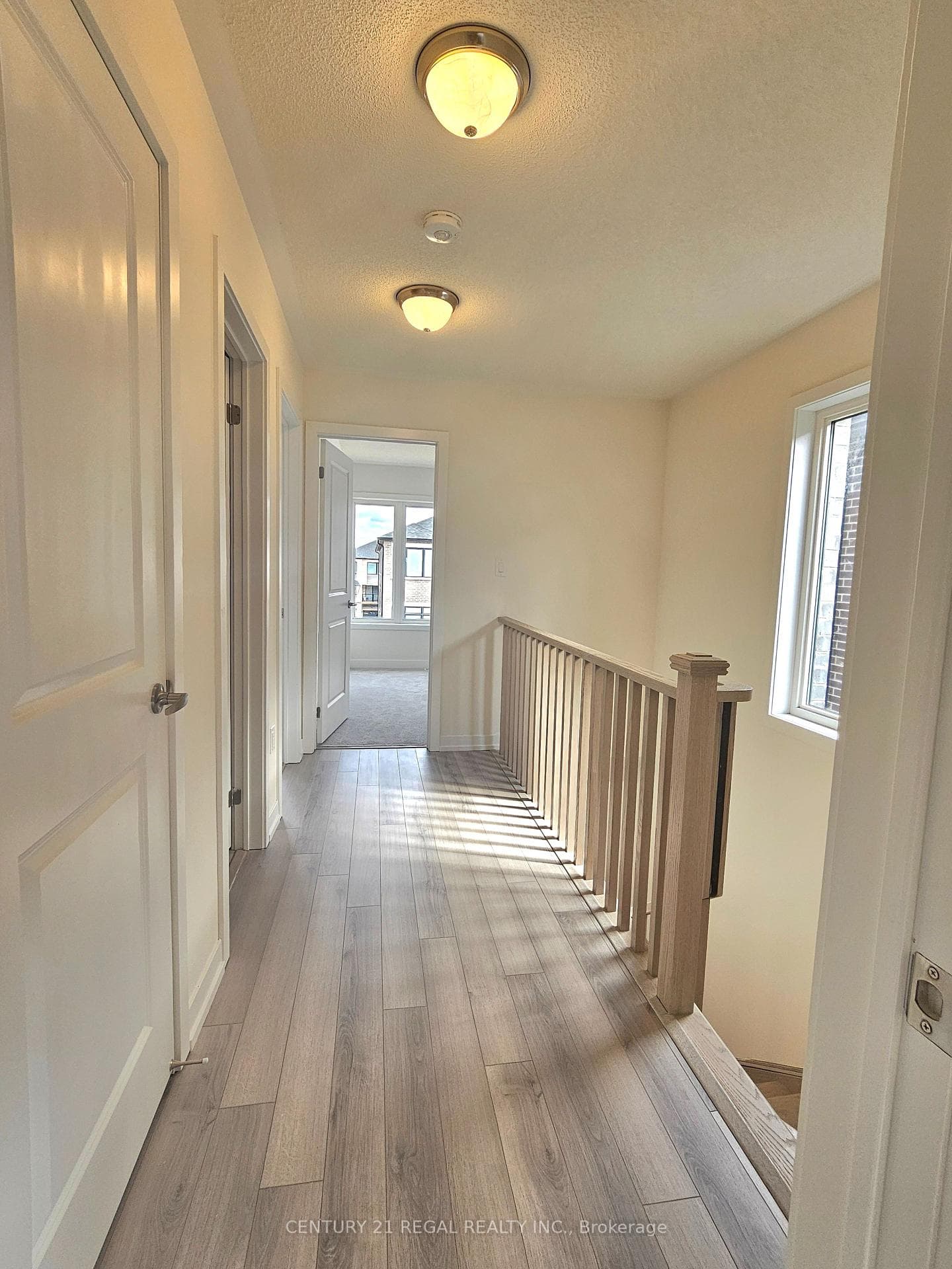 1546 Hilson Heights photo 13