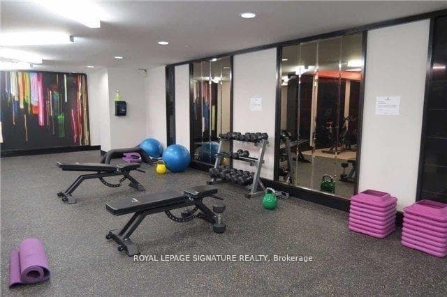 1190 Dundas Street Unit 923 photo 10