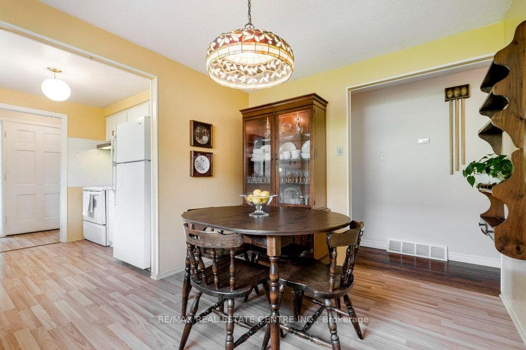 Dining room with direct access to kitchen