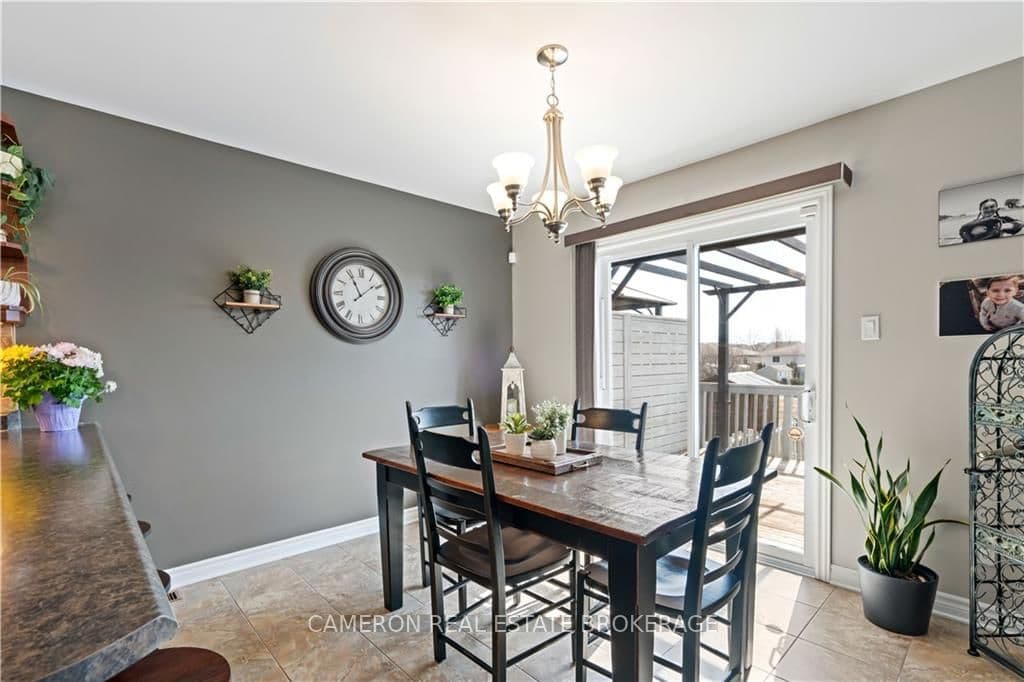 357 GLEN NORA Drive photo 9