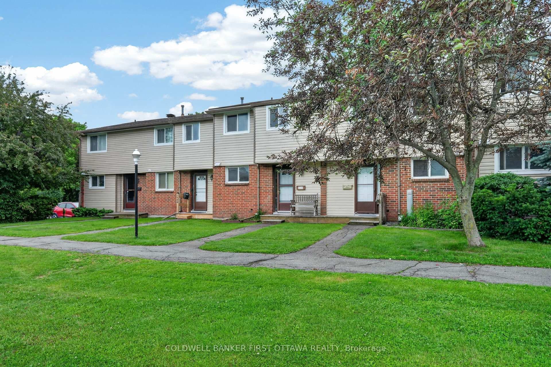 1444 PALMERSTON Drive Unit 98 photo 29