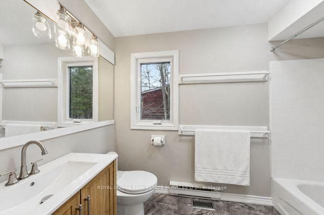 93 Ronald Avenue photo 21
