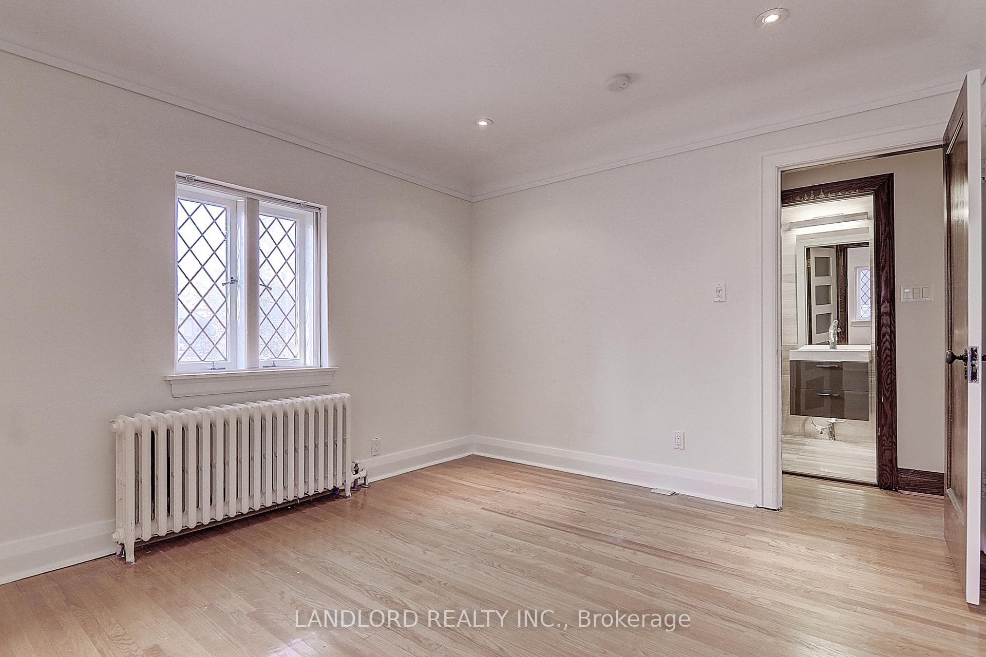 138 Fallingbrook Road photo 22