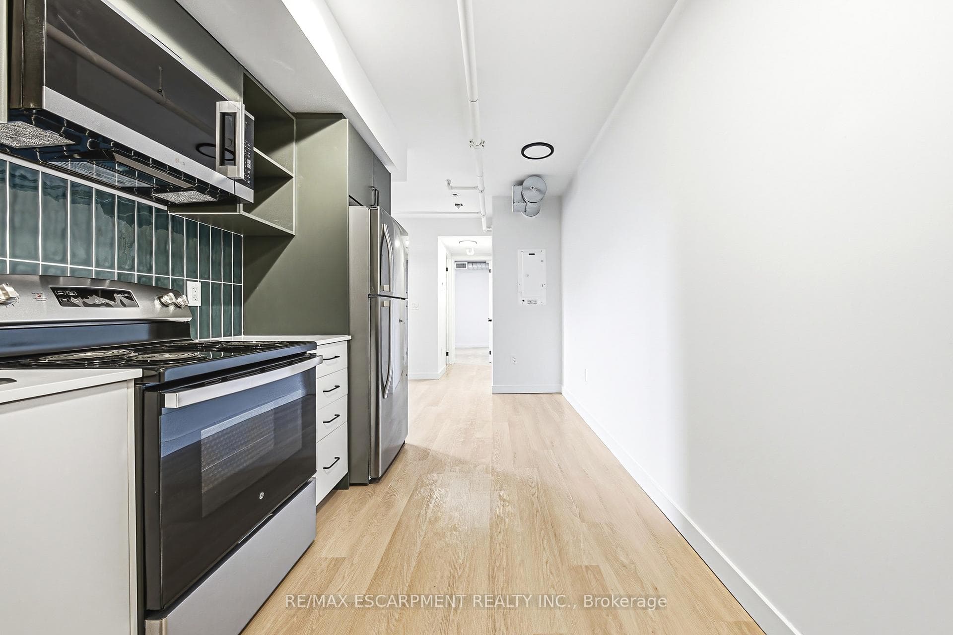 325 James Street Unit 105 photo 3
