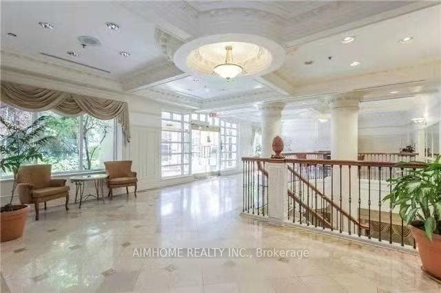 18 Sommerset Way Unit 1018 photo 3