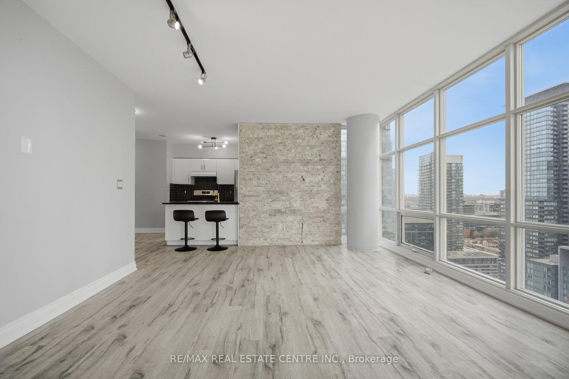 35 Mariner Terrace Unit 3306 photo 14