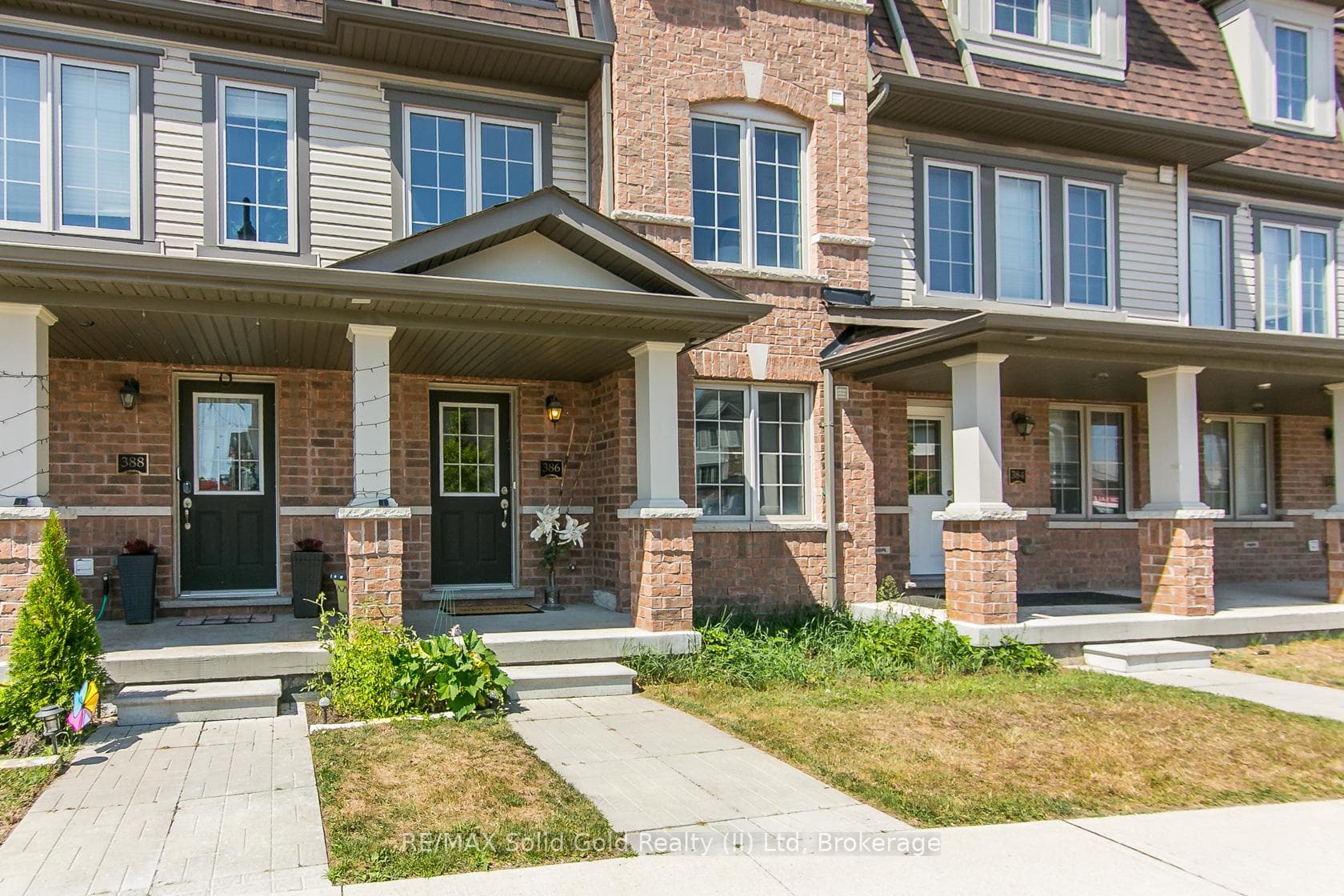 386 Linden Drive photo 2