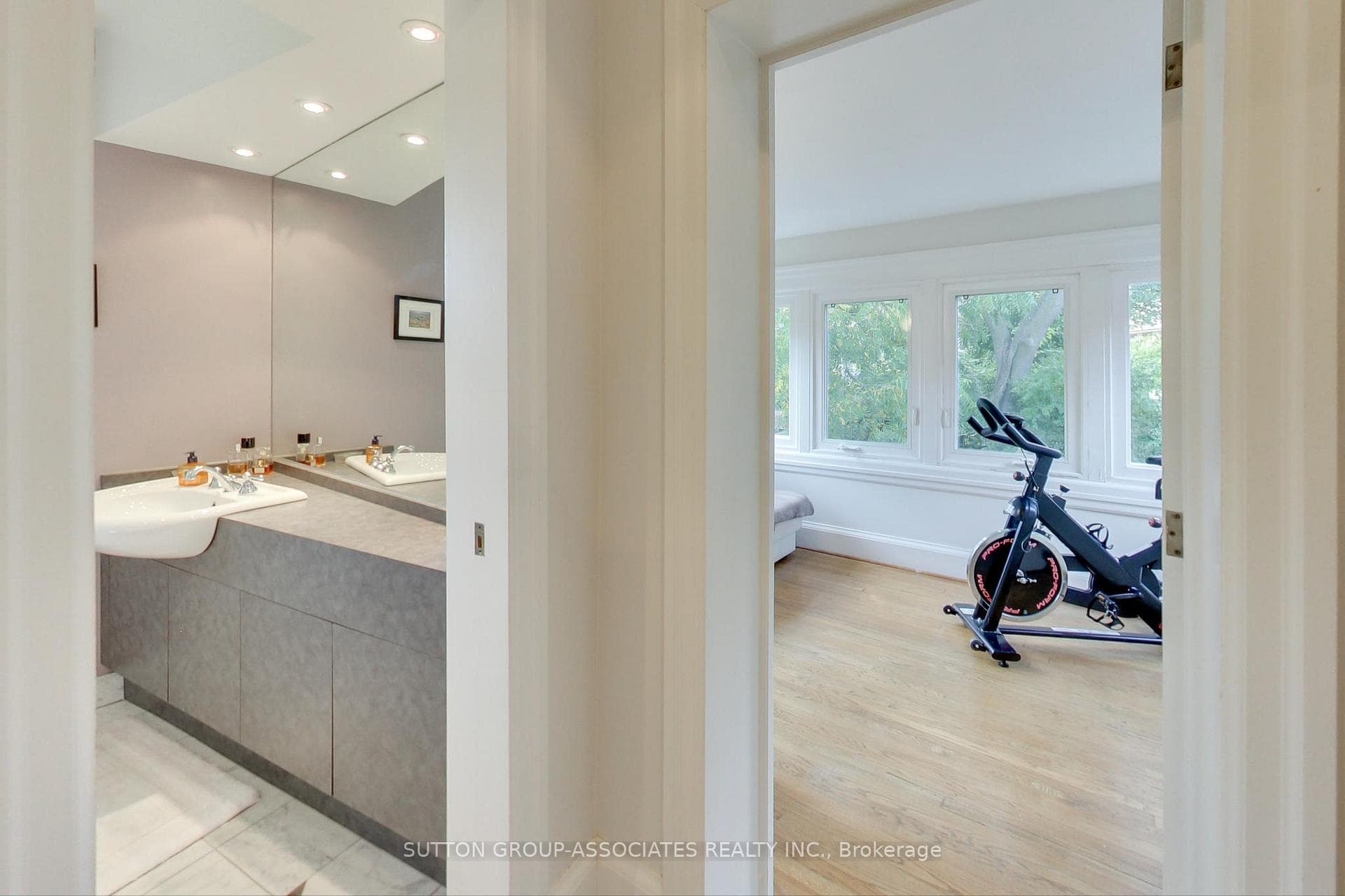 14 Bracondale Hill Road photo 23