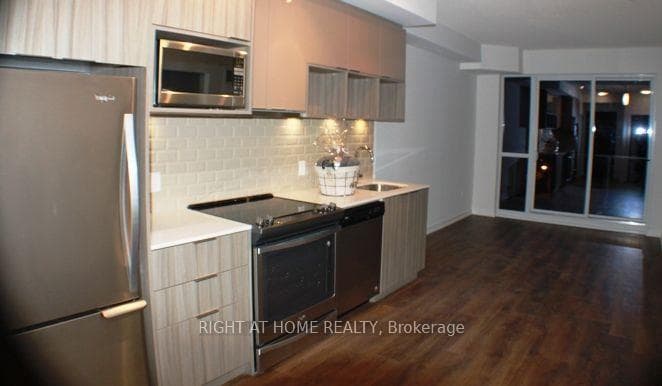 52 Forest Manor Road Unit 318 photo 16