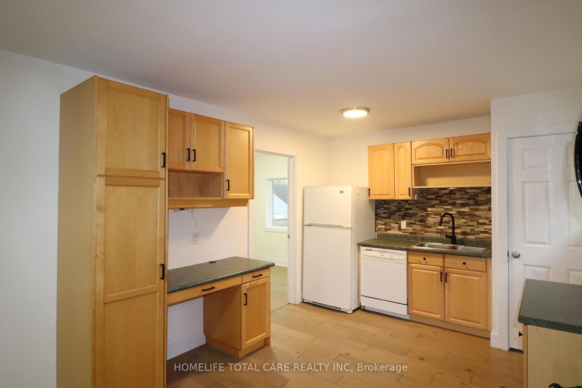 421 Burbrook Place photo 3