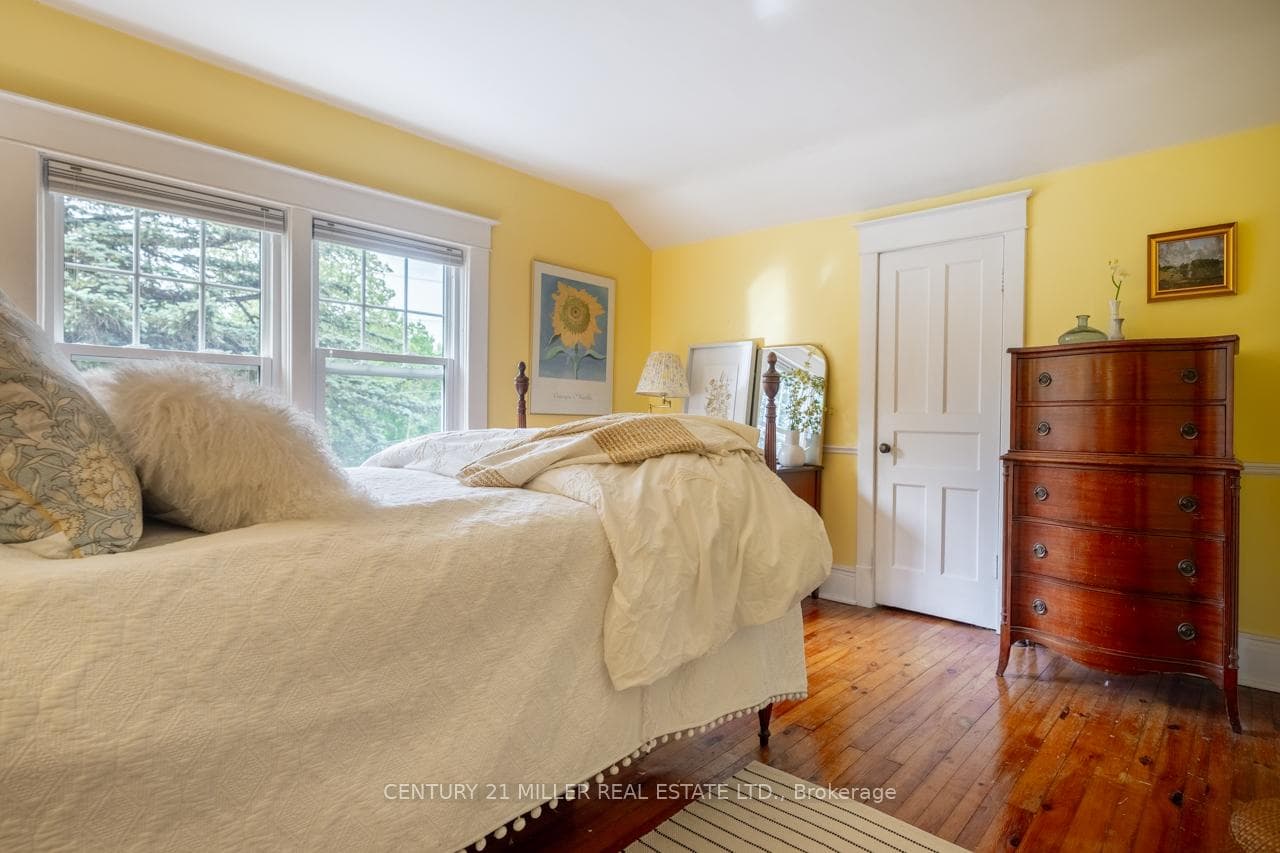 139 Campbell Avenue photo 15